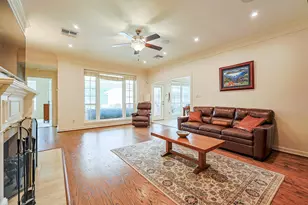4806 Kirkwall Dr, Sugar Land, TX 77479 - Photo 9