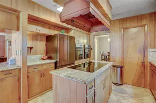 319 Garrett Rd, Wharton, TX 77488 - Photo 9