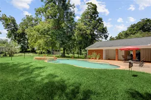 319 Garrett Rd, Wharton, TX 77488 - Photo 5