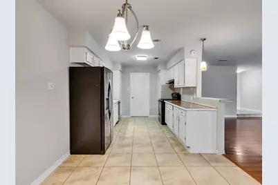 913 W Galveston Street, League City, TX 77573 - Photo 7