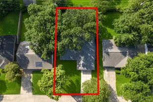 913 W Galveston St, League City, TX 77573 - Photo 23