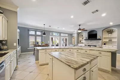 11510 Pecan Canyon Court, Tomball, TX 77377 - Photo 11