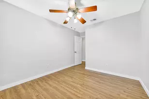 2701 Knoxville Dr, League City, TX 77573 - Photo 25