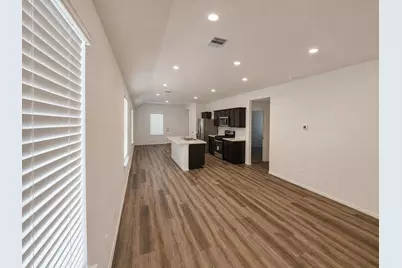 1135 Sultana Springs Court, Houston, TX 77090 - Photo 7
