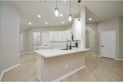 402 Prattwood Court, League City, TX 77573 - Photo 9