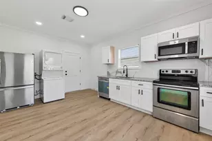 2202 Hutchins St, Houston, TX 77003 - Photo 13