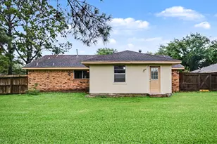 3810 Clover Dr, Alvin, TX 77511 - Photo 37