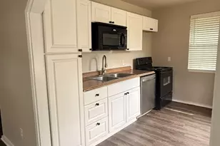 8432 Garland St, Houston, TX 77017 - Photo 9