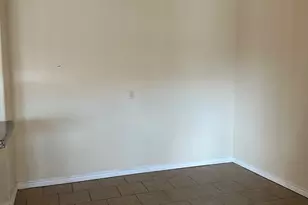 107 Oak Park Dr, Clute, TX 77531 - Photo 7