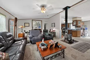 519 Loyal Valley Rd, Kerrville, TX 78028 - Photo 9