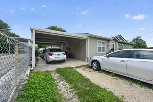 519 Loyal Valley Rd, Kerrville, TX 78028 - Photo 3
