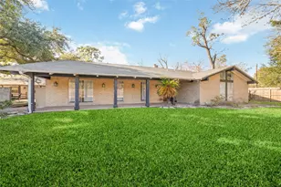 8808 Wateka Dr, Houston, TX 77074 - Photo 3