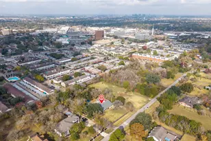 8808 Wateka Dr, Houston, TX 77074 - Photo 43