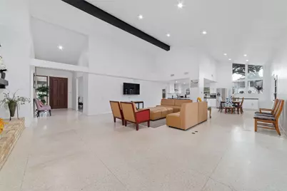 8808 Wateka Drive, Houston, TX 77074 - Photo 9