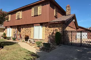 3212 Dominique Dr, Galveston, TX 77551 - Photo 1