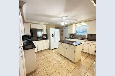 3212 Dominique Drive, Galveston, TX 77551 - Photo 5