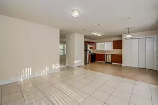 15850 E Park Ct, Houston, TX 77082 - Photo 13