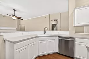 18 Mulberry Glen Pl, The Woodlands, TX 77382 - Photo 13