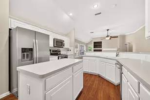 18 Mulberry Glen Pl, The Woodlands, TX 77382 - Photo 11