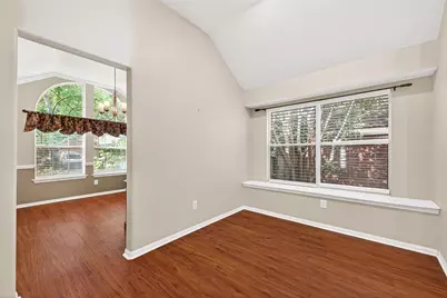 18 Mulberry Glen Place, The Woodlands, TX 77382 - Photo 5