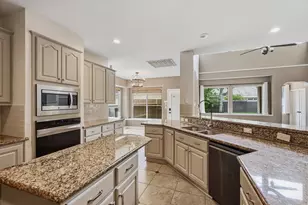 815 Chisel Point Dr, Houston, TX 77094 - Photo 11