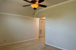 202 Almond Dr, Baytown, TX 77520 - Photo 7