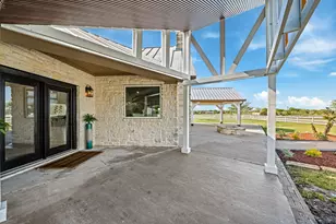 2644 Linda Ln, Brenham, TX 77833 - Photo 9