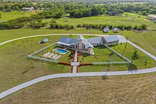 2644 Linda Ln, Brenham, TX 77833 - Photo 1