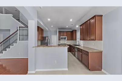 7318 Hickory Canyon Court, Humble, TX 77396 - Photo 13