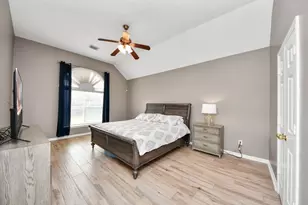 2704 Sunnyside Ln, Pearland, TX 77584 - Photo 11