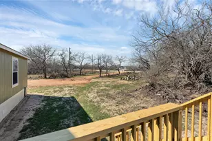 154 Cowboy, Gonzales, TX 78629 - Photo 31