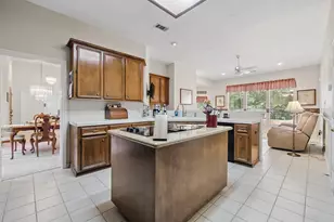 112 Inverness Dr, Conroe, TX 77356 - Photo 5
