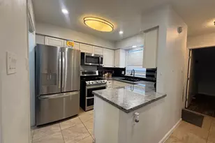 9314 Westwood Village Dr, Houston, TX 77036 - Photo 11