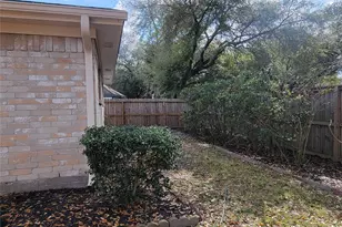 2806 Hollow Creek Dr, Houston, TX 77082 - Photo 35