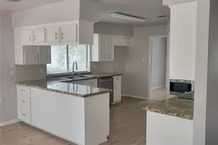 2806 Hollow Creek Dr, Houston, TX 77082 - Photo 9