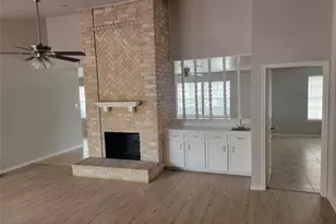 2806 Hollow Creek Dr, Houston, TX 77082 - Photo 5