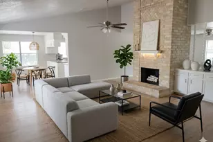 2806 Hollow Creek Dr, Houston, TX 77082 - Photo 5