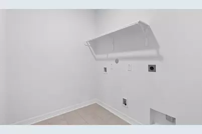 10007 Goliad Drive, Mont Belvieu, TX 77523 - Photo 7