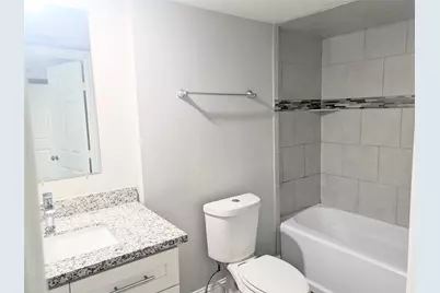 813 1/2 Alexander Street #2/2, Houston, TX 77007 - Photo 7