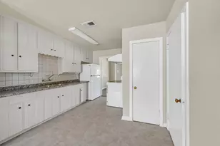 350 Spell St, Houston, TX 77022 - Photo 11