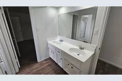 11811 Gardenglen Drive, Houston, TX 77070 - Photo 15