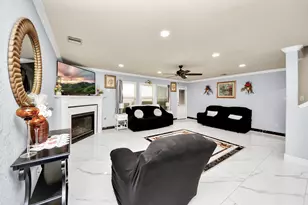 10207 Moonset Ln, Houston, TX 77016 - Photo 11