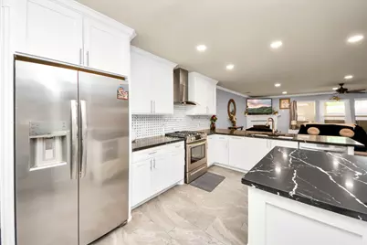 10207 Moonset Lane, Houston, TX 77016 - Photo 5