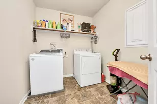 10207 Moonset Ln, Houston, TX 77016 - Photo 23