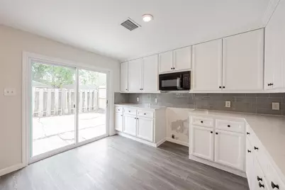 6215 Portal Drive, Houston, TX 77096 - Photo 15