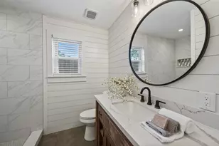 301 Mimosa Dr, Hitchcock, TX 77563 - Photo 21