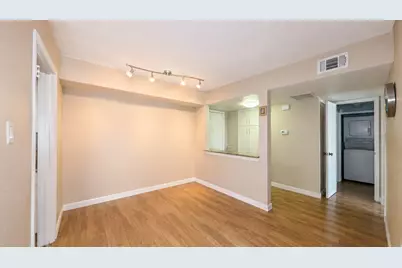 4627 Wild Indigo Street #599, Houston, TX 77027 - Photo 3