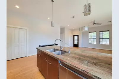 1414 Emancipation Avenue #A, Houston, TX 77003 - Photo 11