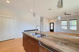 1414 Emancipation Ave, Houston, TX 77003 - Photo 11