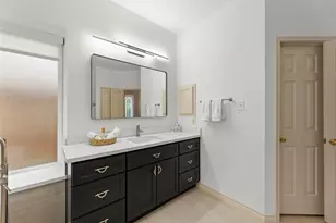 2118 Cypress Run Dr, Sugar Land, TX 77478 - Photo 25